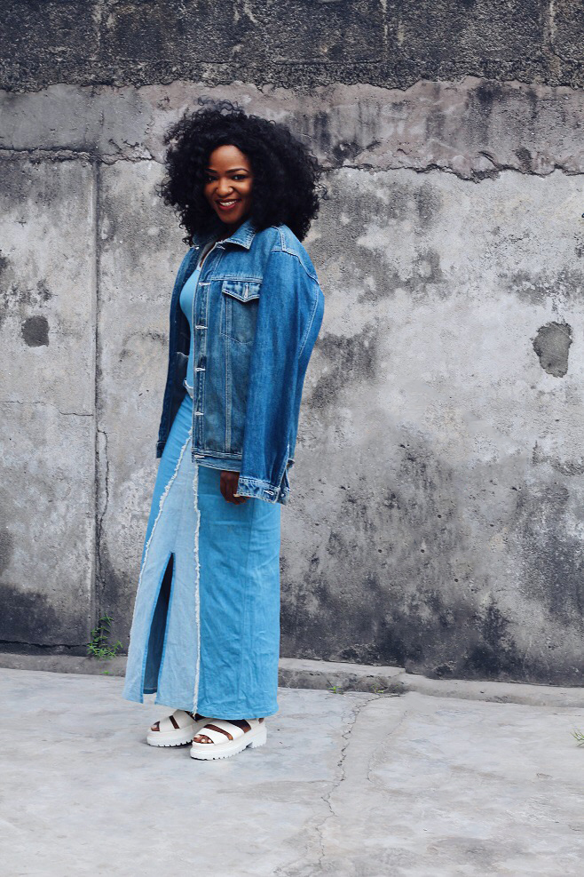 Big hair,big smile and denim on denim