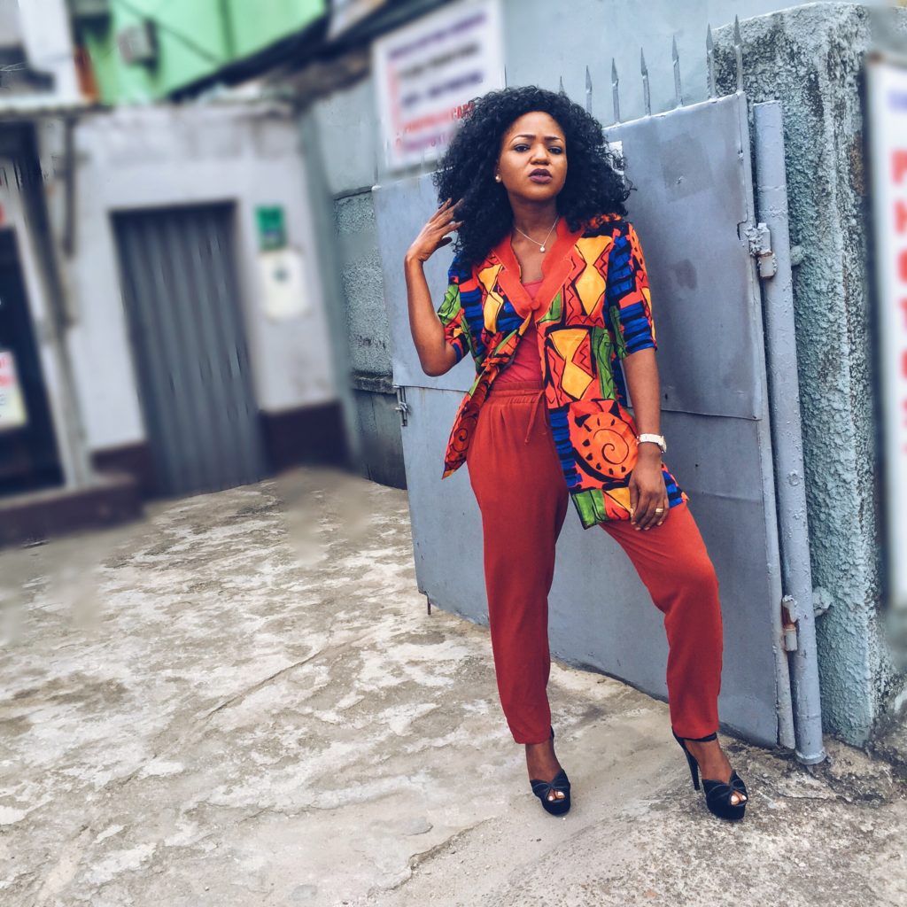 vintage printed jacket and big hair